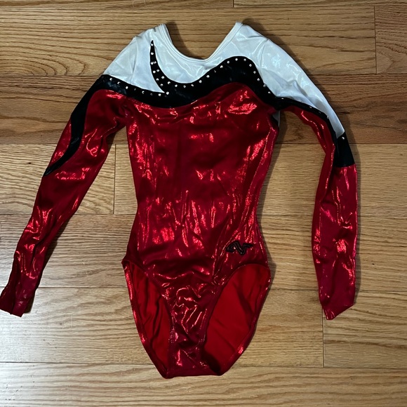 Long sleeve gymnastics leotards 25 each - Picture 2 of 3